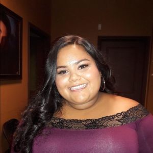 Meet your Posher, Monique